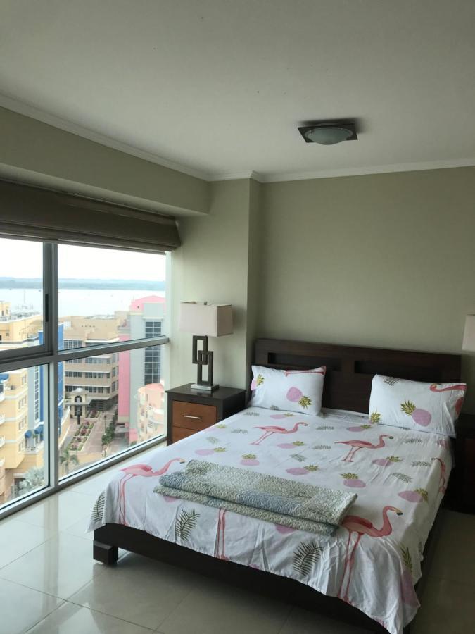 Suites Emporium Гуаякуил Екстериор снимка