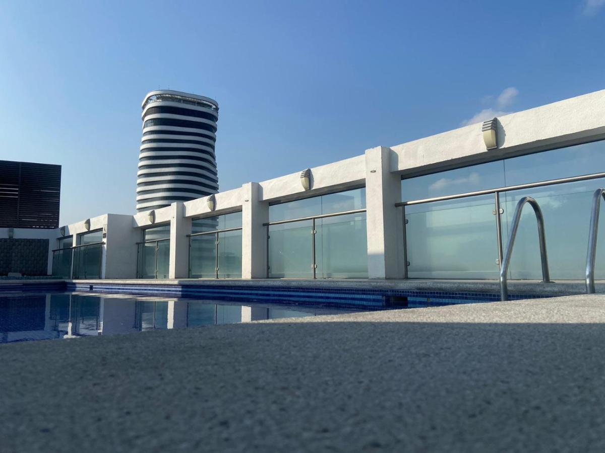 Suites Emporium Гуаякуил Екстериор снимка